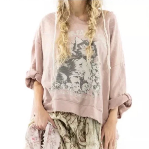 Magnolia Pearl Tops - Magnolia Pearl love kitty unicorn Long Sleeve hi-low Francis pullover sweatshirt